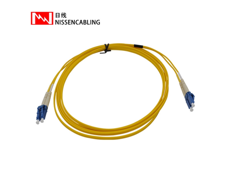 光纤跳线.jpg